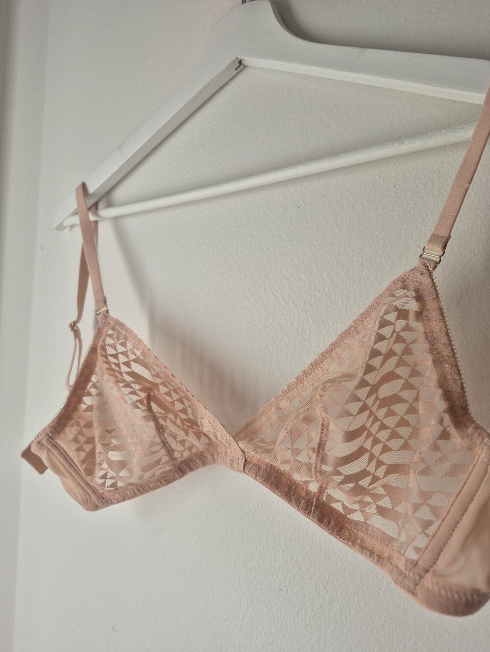 Huit 8 Paris Garconne Wireless Blush Bra Bralette 34B NWT